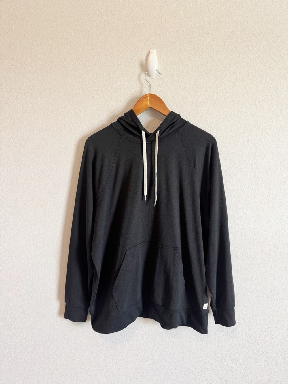 Vuori Women's Charcoal Black Halo Oversized Hoodie Jacket Size Medium